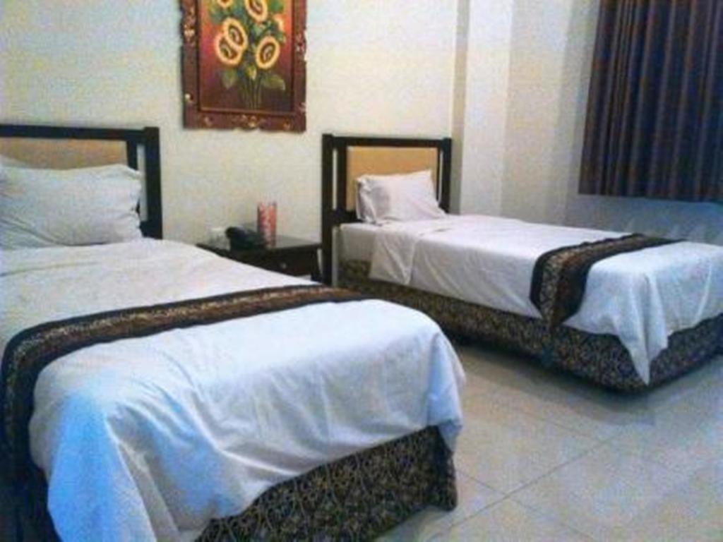 Hotel Emia Bandung Zimmer foto